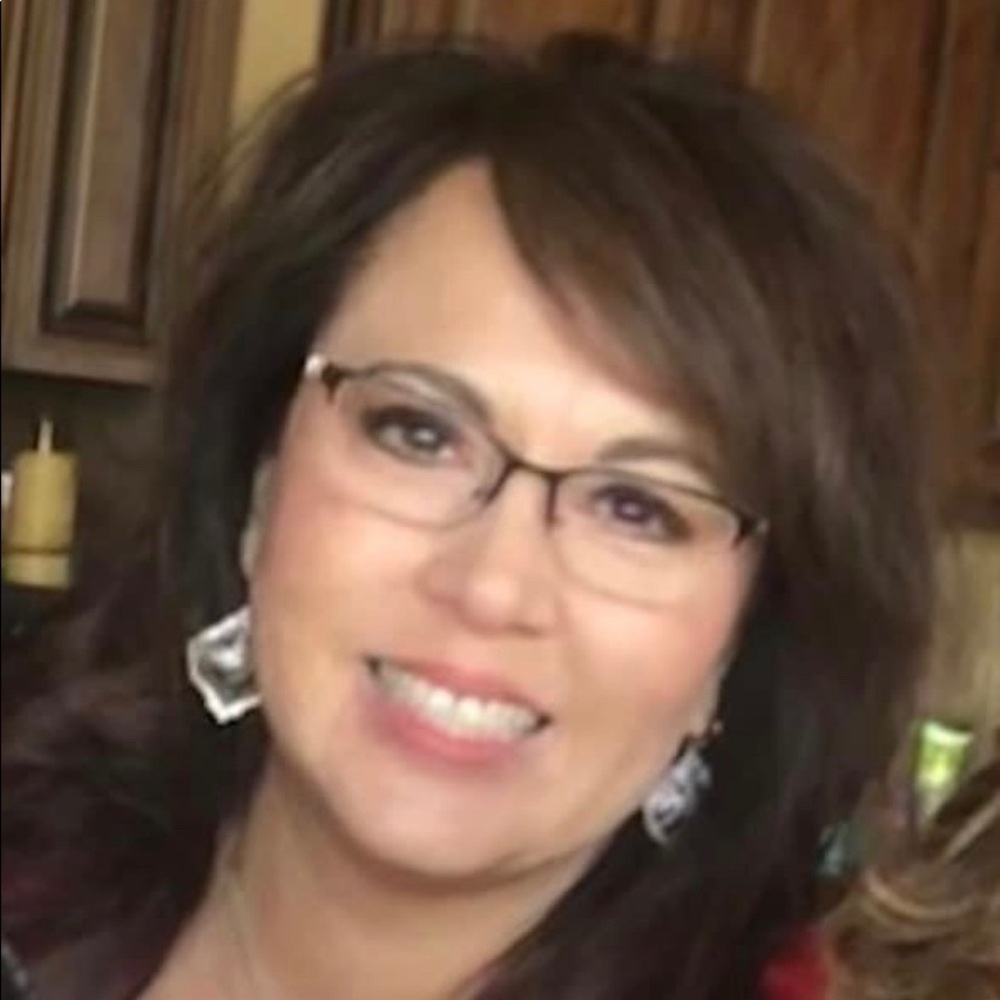 Meet your Posher, Michele
